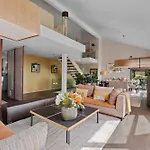Exquisite 5-bedroom In For Families By Guestlee * Arzier