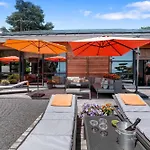 Exquisite 5-bedroom In For Families By Guestlee Villa *