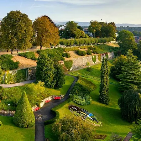 Exquisite 5-bedroom In For Families By Guestlee