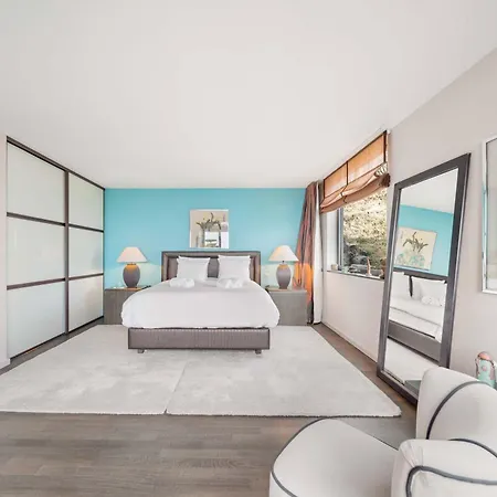 Exquisite 5-bedroom In For Families By Guestlee Villa *