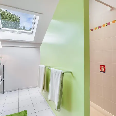 Villa Exquisite 5-bedroom In For Families By Guestlee *