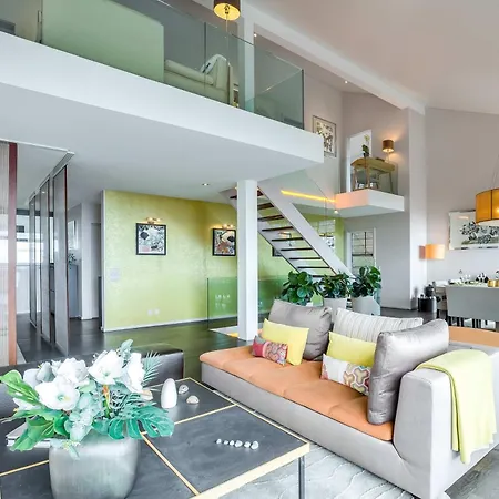 Exquisite 5-bedroom In For Families By Guestlee Villa Arzier