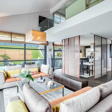 Exquisite 5-bedroom In For Families By Guestlee