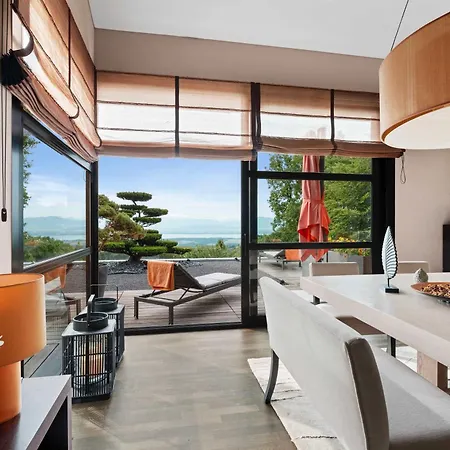 Villa Exquisite 5-bedroom In For Families By Guestlee