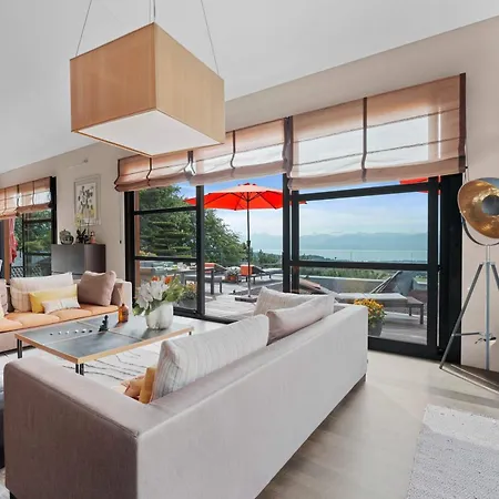 Villa Exquisite 5-bedroom In For Families By Guestlee Arzier