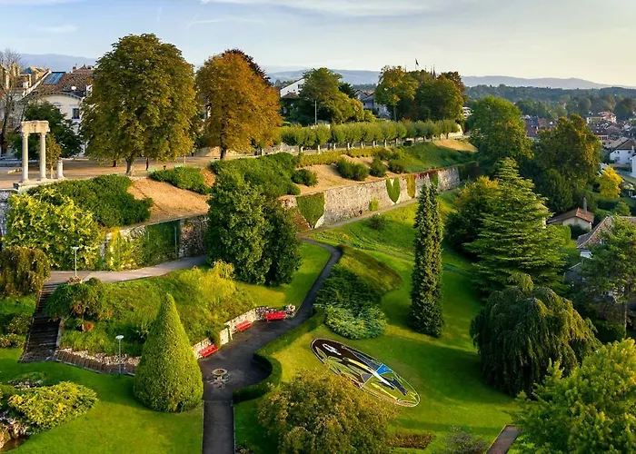 Exquisite 5-bedroom In For Families By Guestlee