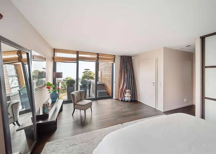 别墅 Exquisite 5-bedroom In For Families By Guestlee *