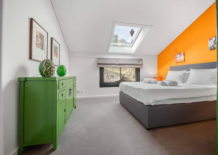 Exquisite 5-bedroom In For Families By Guestlee * Arzier