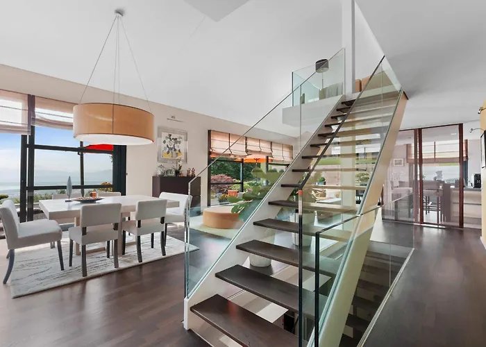 Exquisite 5-bedroom In For Families By Guestlee 别墅 *