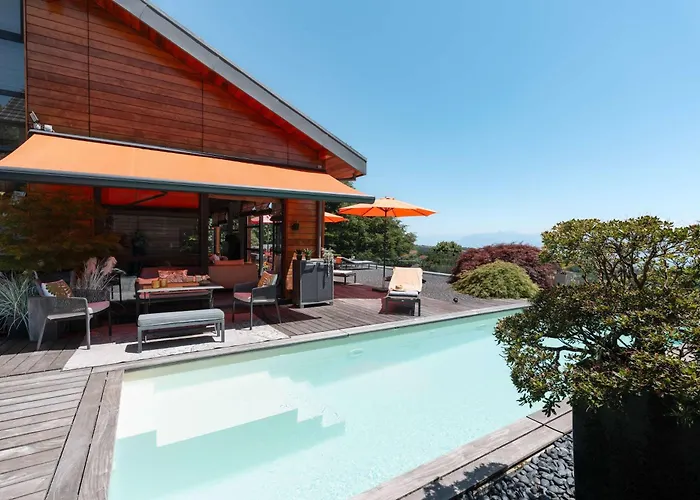 Exquisite 5-bedroom In For Families By Guestlee 阿泽尔