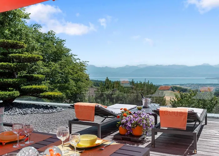 别墅 Exquisite 5-bedroom In For Families By Guestlee