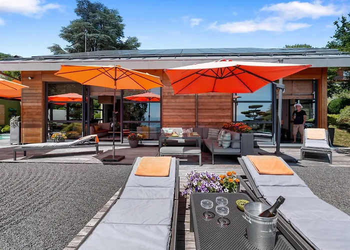 Exquisite 5-bedroom In For Families By Guestlee 别墅 *