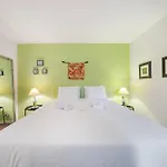 Villa Exquisite 5-bedroom In For Families By Guestlee