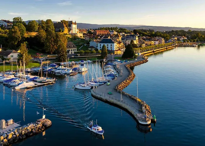 Villa Exquisite 5-bedroom In For Families By Guestlee Arzier