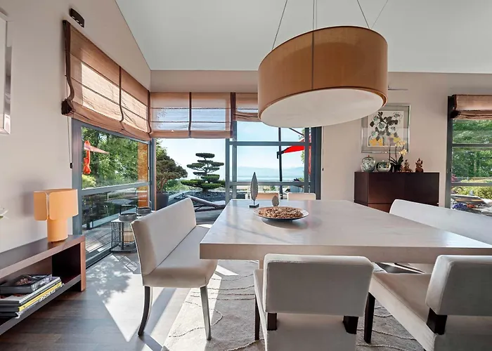 Exquisite 5-bedroom In For Families By Guestlee Villa Arzier