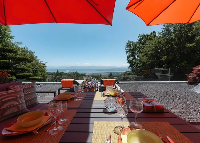 Exquisite 5-bedroom In For Families By Guestlee Villa *