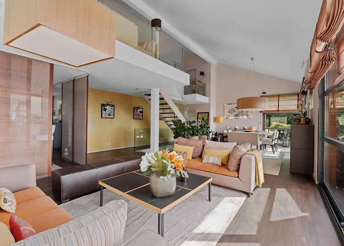 Exquisite 5-bedroom In For Families By Guestlee * Arzier